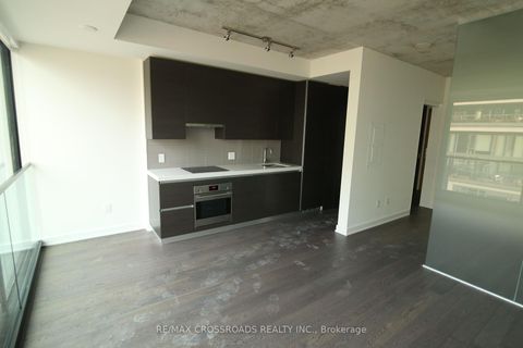 Photo 2 at 720 - 629 King Street W, Waterfront Communities C1, Toronto