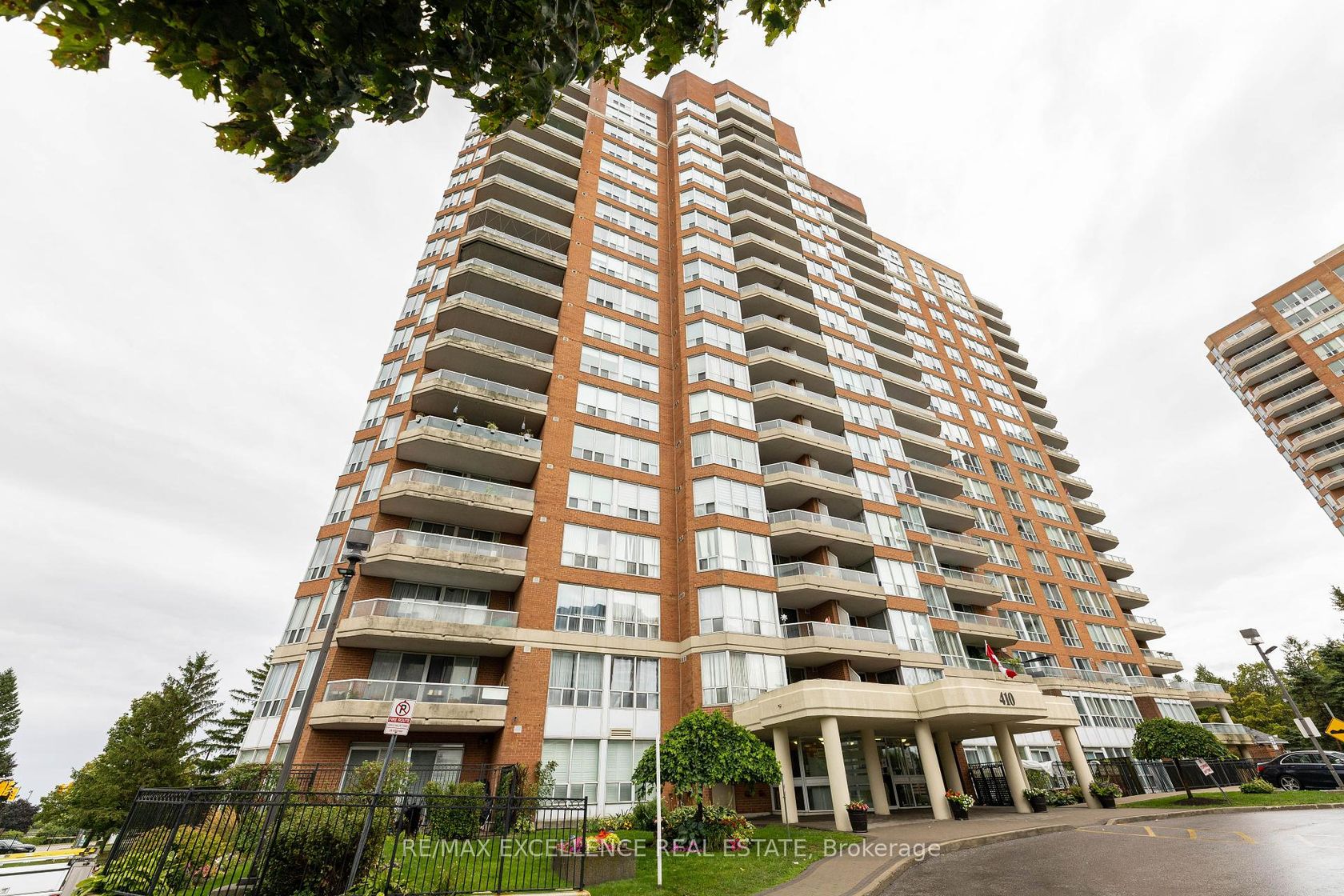 804 - 410 Mclevin Avenue, Malvern, Toronto 