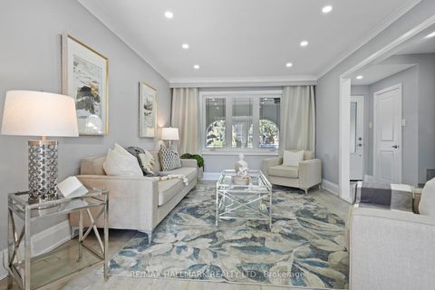 Photo 6 at 90A Bicknell Avenue, Eglinton West, Toronto