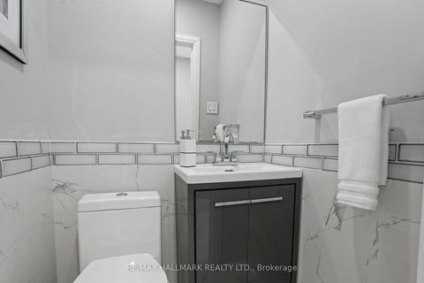 Photo 18 at 90A Bicknell Avenue, Eglinton West, Toronto