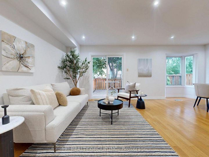 Photo 8 at 8 Bethany Leigh Drive, Agincourt North, Toronto