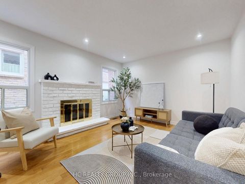 Photo 3 at 8 Bethany Leigh Drive, Agincourt North, Toronto