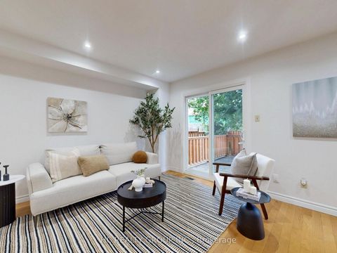 Photo 7 at 8 Bethany Leigh Drive, Agincourt North, Toronto