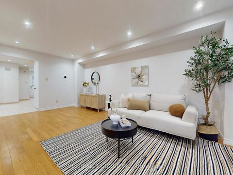 Photo 10 at 8 Bethany Leigh Drive, Agincourt North, Toronto
