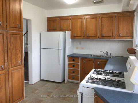 Photo 4 at 452 Stanfield Drive, BR Bronte, Oakville