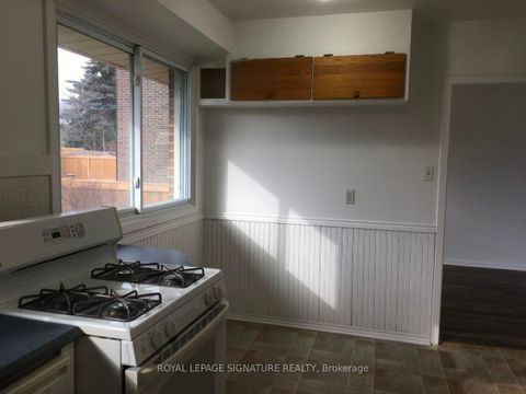 Photo 5 at 452 Stanfield Drive, BR Bronte, Oakville
