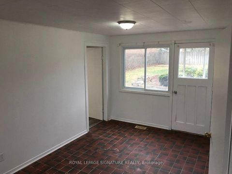 Photo 11 at 452 Stanfield Drive, BR Bronte, Oakville