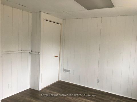 Photo 13 at 452 Stanfield Drive, BR Bronte, Oakville