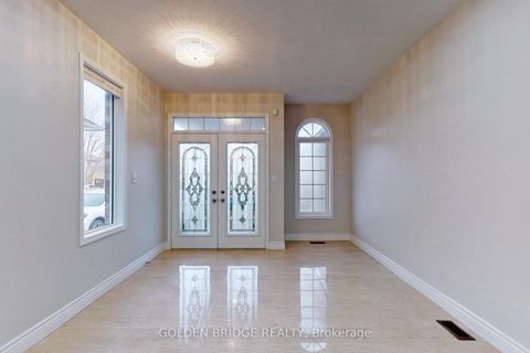 Photo 2 at 158 Worthington Avenue, Oak Ridges Lake Wilcox, Richmond Hill