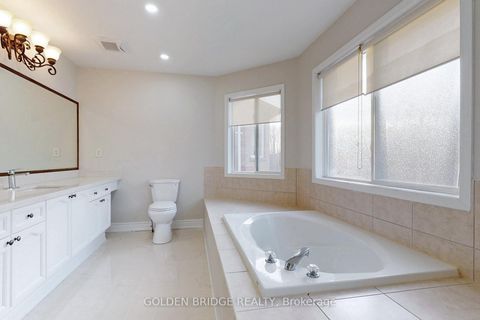 Photo 16 at 158 Worthington Avenue, Oak Ridges Lake Wilcox, Richmond Hill