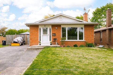 Photo 1 at 16 Midhurst Drive, Clairville, Toronto