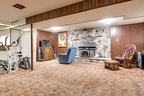 Photo 22 at 16 Midhurst Drive, Clairville, Toronto