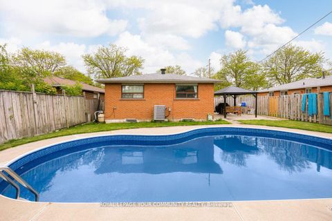 Photo 30 at 16 Midhurst Drive, Clairville, Toronto