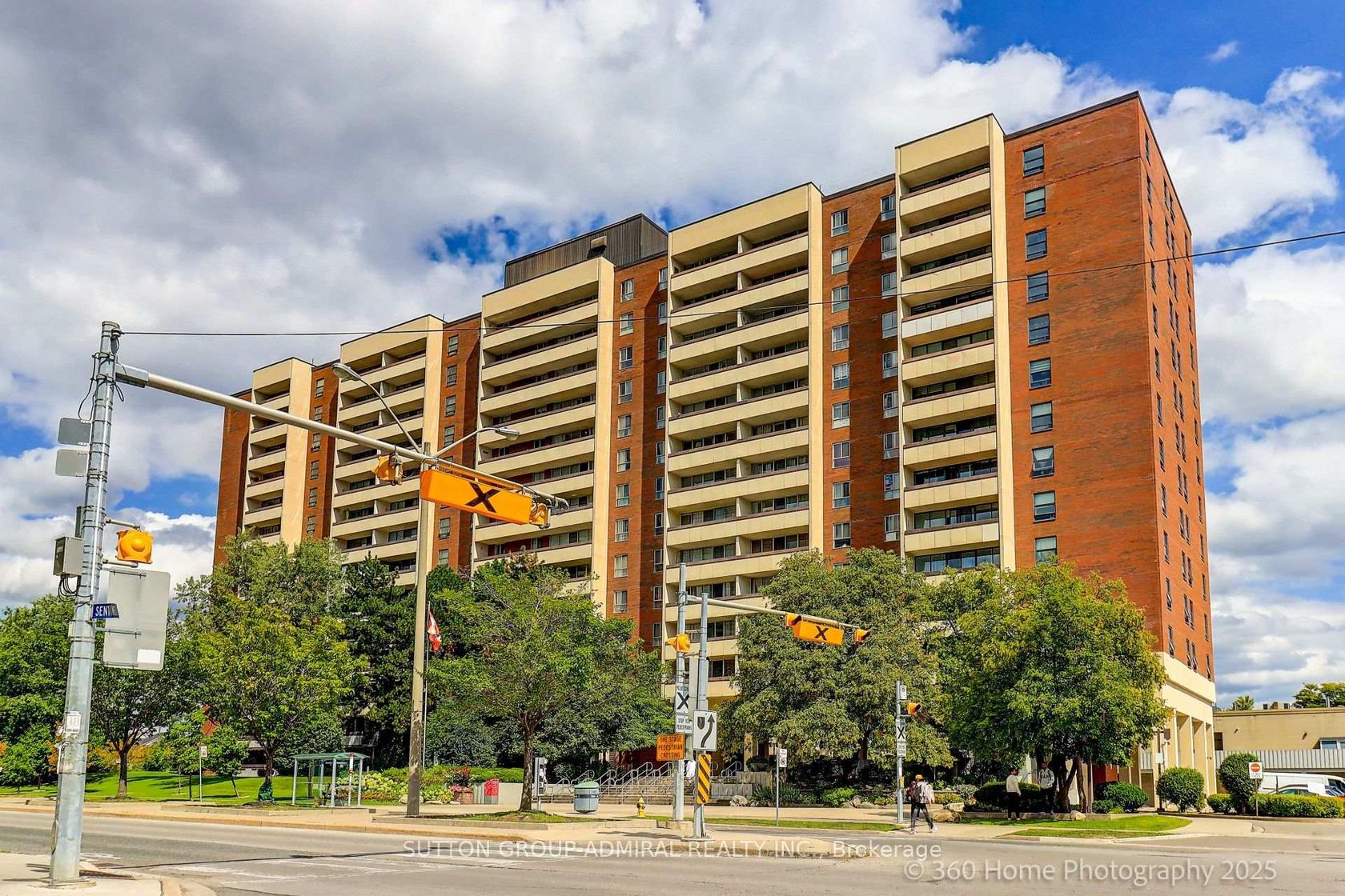 711 - 455 Sentinel Road, York University Heights, Toronto by Loree Meneguzzi Real Estate 711 - 455 Sentinel Road, York University Heights, Toronto