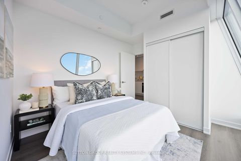 Photo 15 at LPH05 - 8 Wellesley Street W, Bay Street Corridor, Toronto