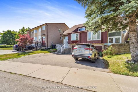Photo 3 at 153 Dollery Court, Branson, Toronto