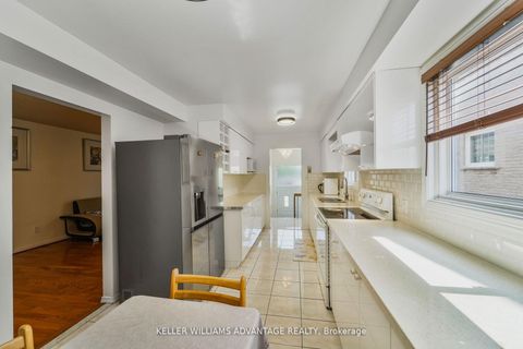 Photo 18 at 153 Dollery Court, Branson, Toronto