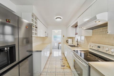 Photo 19 at 153 Dollery Court, Branson, Toronto