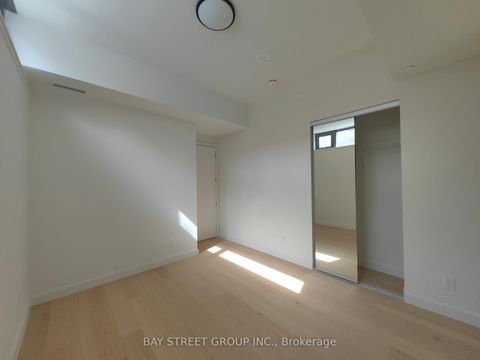 Photo 5 at 204 - 81 Wellesley Street E, Yonge Corridor, Toronto Photo 5 at 204 - 81 Wellesley Street E, Yonge Corridor, Toronto