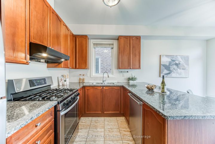 Photo 23 at 3806 Quiet Creek Drive, Churchill Meadows, Mississauga