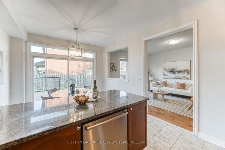 Photo 25 at 3806 Quiet Creek Drive, Churchill Meadows, Mississauga