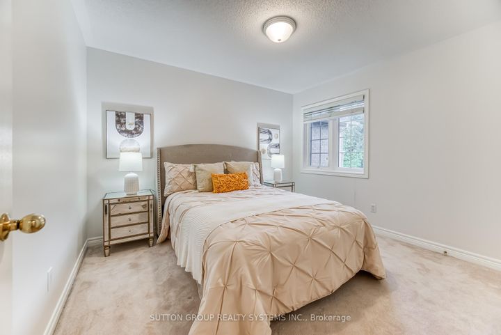 Photo 37 at 3806 Quiet Creek Drive, Churchill Meadows, Mississauga