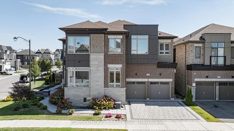 Photo 1 at 9 Seager Street, Rural Richmond Hill, Richmond Hill