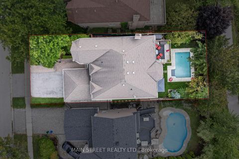 Photo 1 at 255 Glenway Circle, Glenway Estates, Newmarket