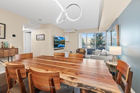 Photo 7 at 212 - 5 Emerald Lane, Yorkhill, Vaughan