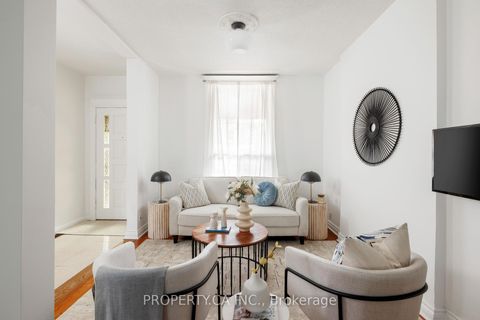 Photo 3 at 304 Wallace Avenue, Junction, Toronto