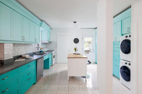 Photo 8 at 304 Wallace Avenue, Junction, Toronto