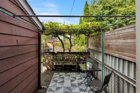 Photo 23 at 304 Wallace Avenue, Junction, Toronto