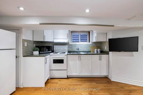Photo 29 at 304 Wallace Avenue, Junction, Toronto