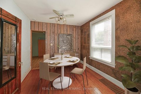 Photo 2 at 295 Chisholm Avenue, Lumsden, Toronto