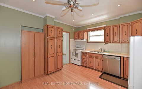 Photo 4 at 295 Chisholm Avenue, Lumsden, Toronto