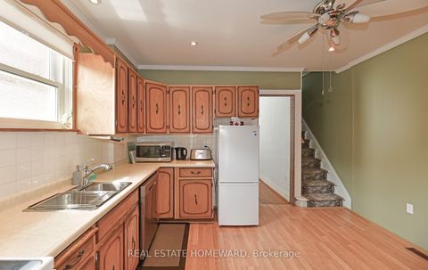 Photo 5 at 295 Chisholm Avenue, Lumsden, Toronto