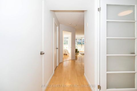 Photo 4 at 209 - 1000 King Street W, Niagara, Toronto