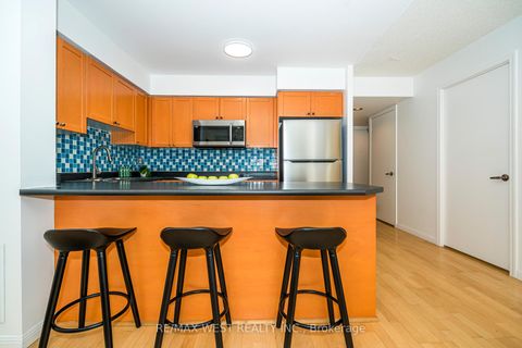 Photo 9 at 209 - 1000 King Street W, Niagara, Toronto