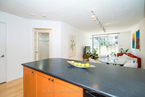 Photo 10 at 209 - 1000 King Street W, Niagara, Toronto