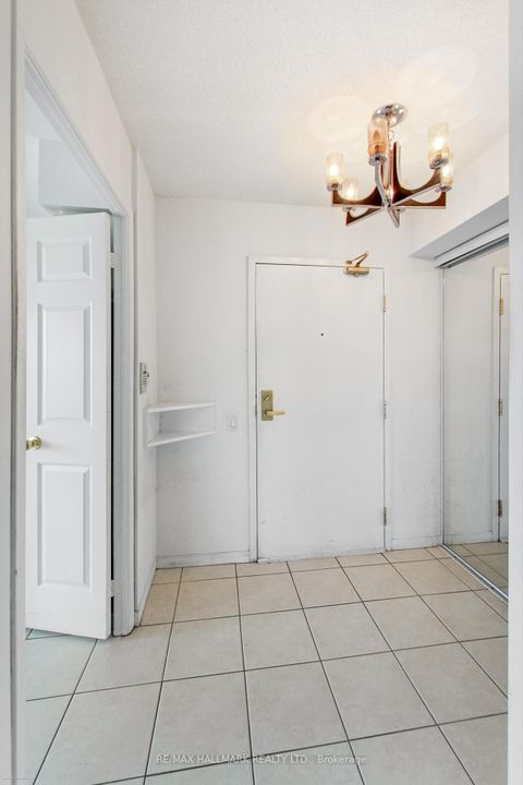 Photo 20 at 702 - 5 Emerald Lane, Yorkhill, Vaughan