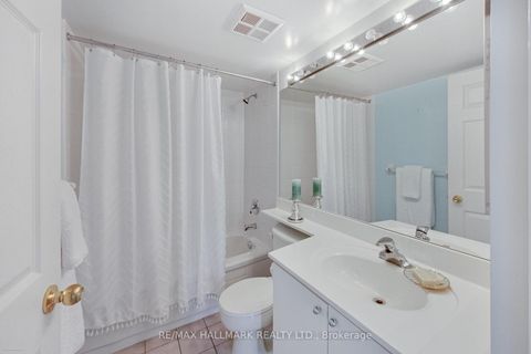 Photo 24 at 702 - 5 Emerald Lane, Yorkhill, Vaughan