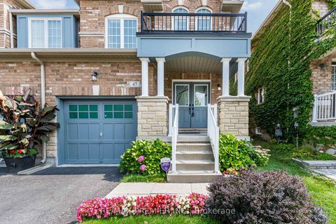 Photo 1 at 47 Barli Crescent, Patterson, Vaughan