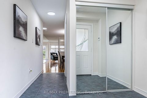 Photo 3 at 47 Barli Crescent, Patterson, Vaughan