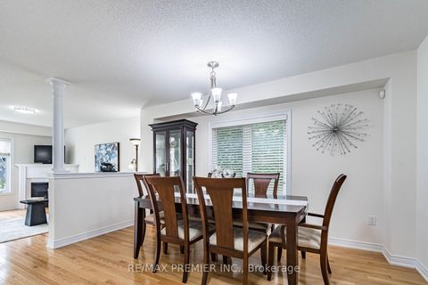 Photo 5 at 47 Barli Crescent, Patterson, Vaughan