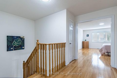 Photo 16 at 47 Barli Crescent, Patterson, Vaughan