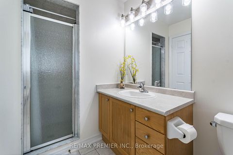 Photo 21 at 47 Barli Crescent, Patterson, Vaughan