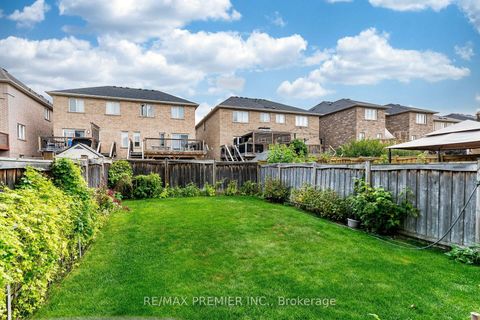 Photo 27 at 47 Barli Crescent, Patterson, Vaughan