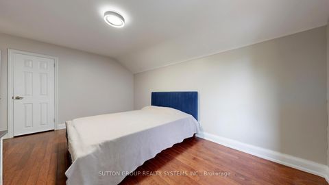 Photo 21 at 29 Pearen Street, Mount Dennis, Toronto