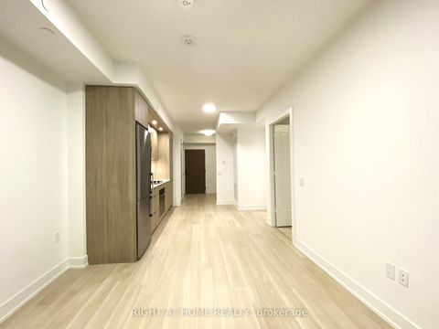 Photo 13 at 2901 - 30 Inn On The Park Drive, Don Mills, Toronto