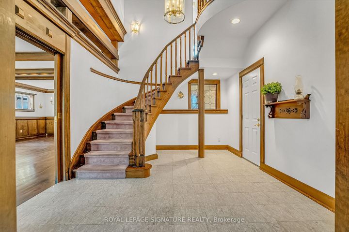 Photo 3 at 6 Crossburn Drive, Don Mills, Toronto